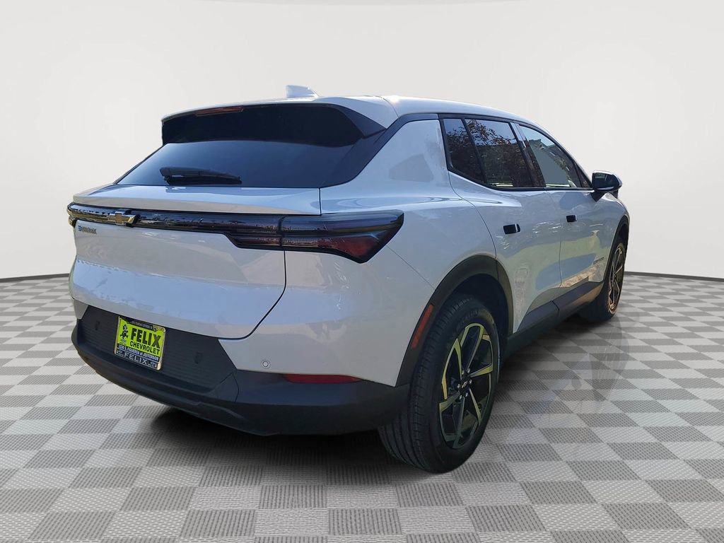 New 2026 Chevrolet Equinox EV LT image 3