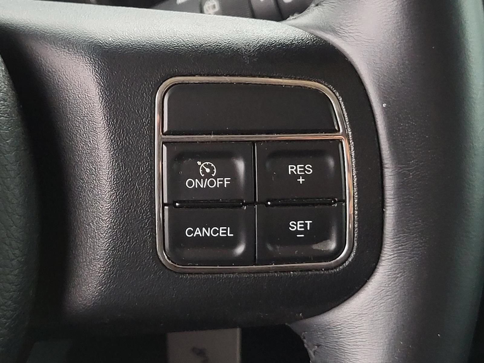 Used 2013 Jeep Wrangler Unlimited Sahara w/ Connectivity Group AWD/4WD image 25