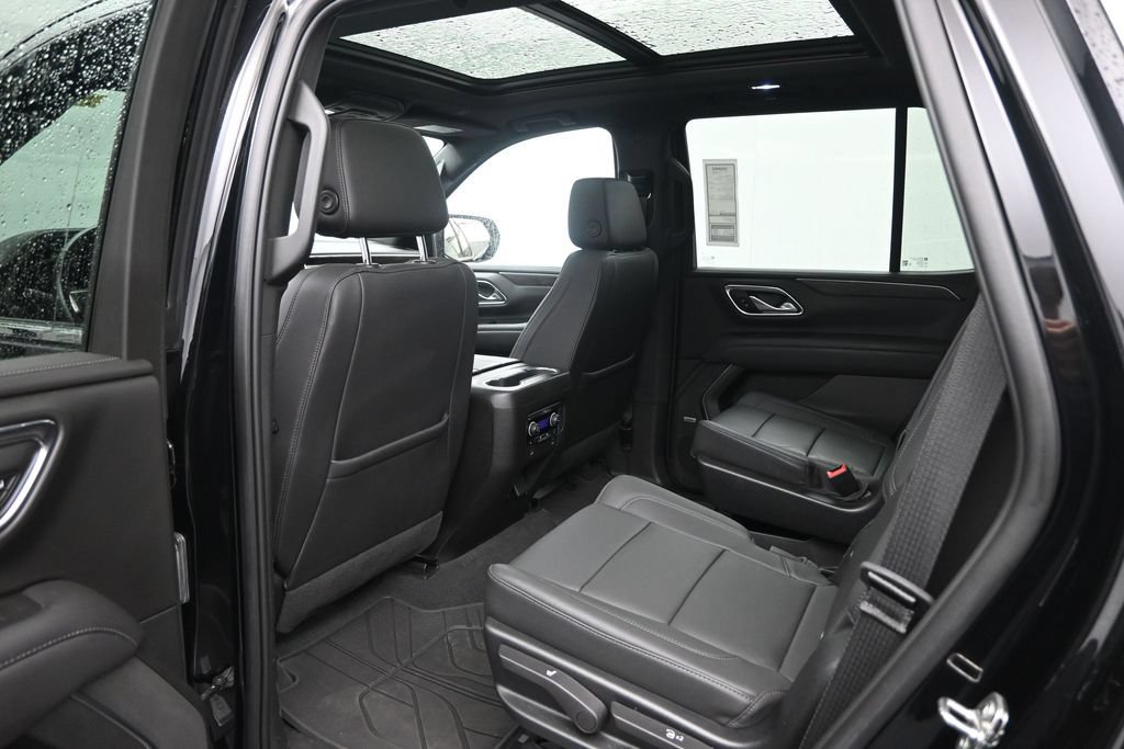 Used 2022 Chevrolet Tahoe LT w/ Luxury Package AWD/4WD image 26