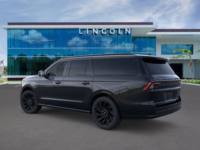 New 2026 Lincoln Navigator L Reserve w/ Jet Appearance Package AWD/4WD image 4