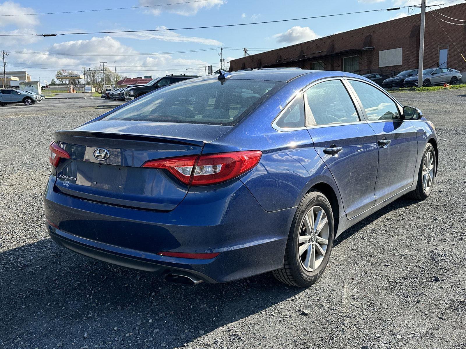 Used 2016 Hyundai Sonata SE image 8