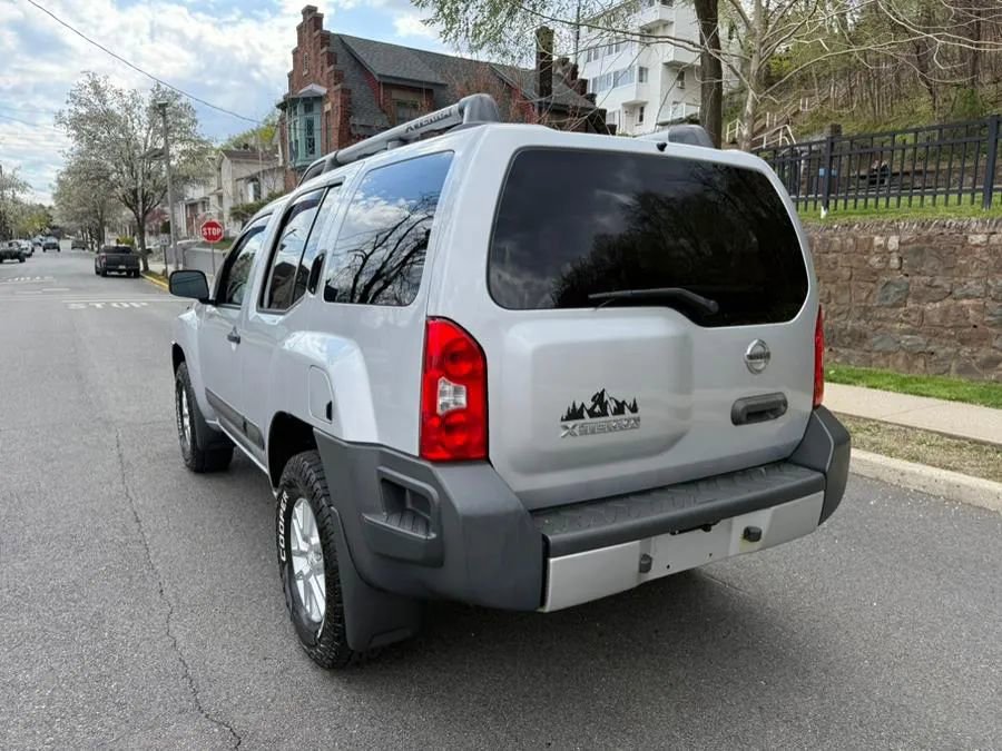 Used 2015 Nissan Xterra S w/ Value Package image 7