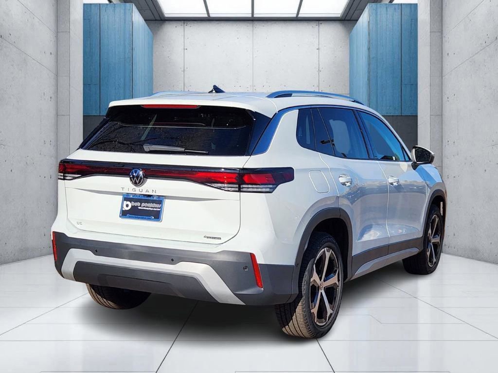 New 2026 Volkswagen Tiguan SE image 24