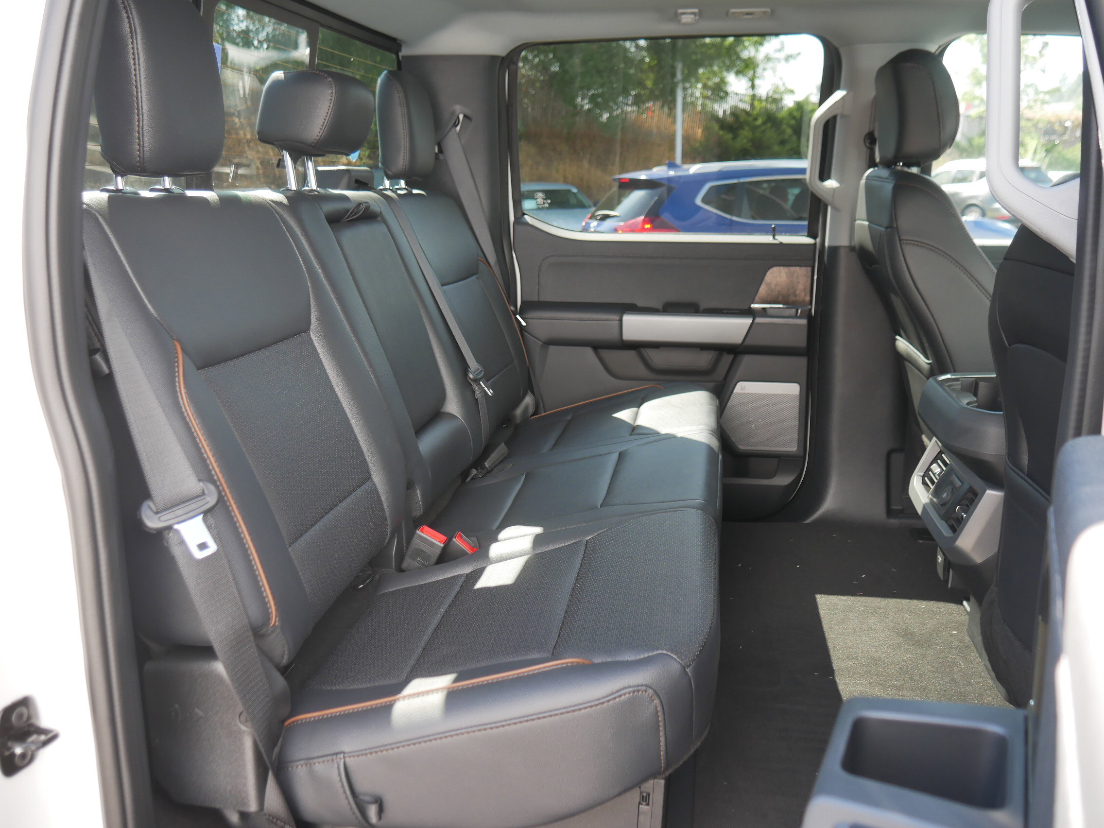 New 2025 Ford F250 Lariat w/ Lariat Ultimate Package image 33