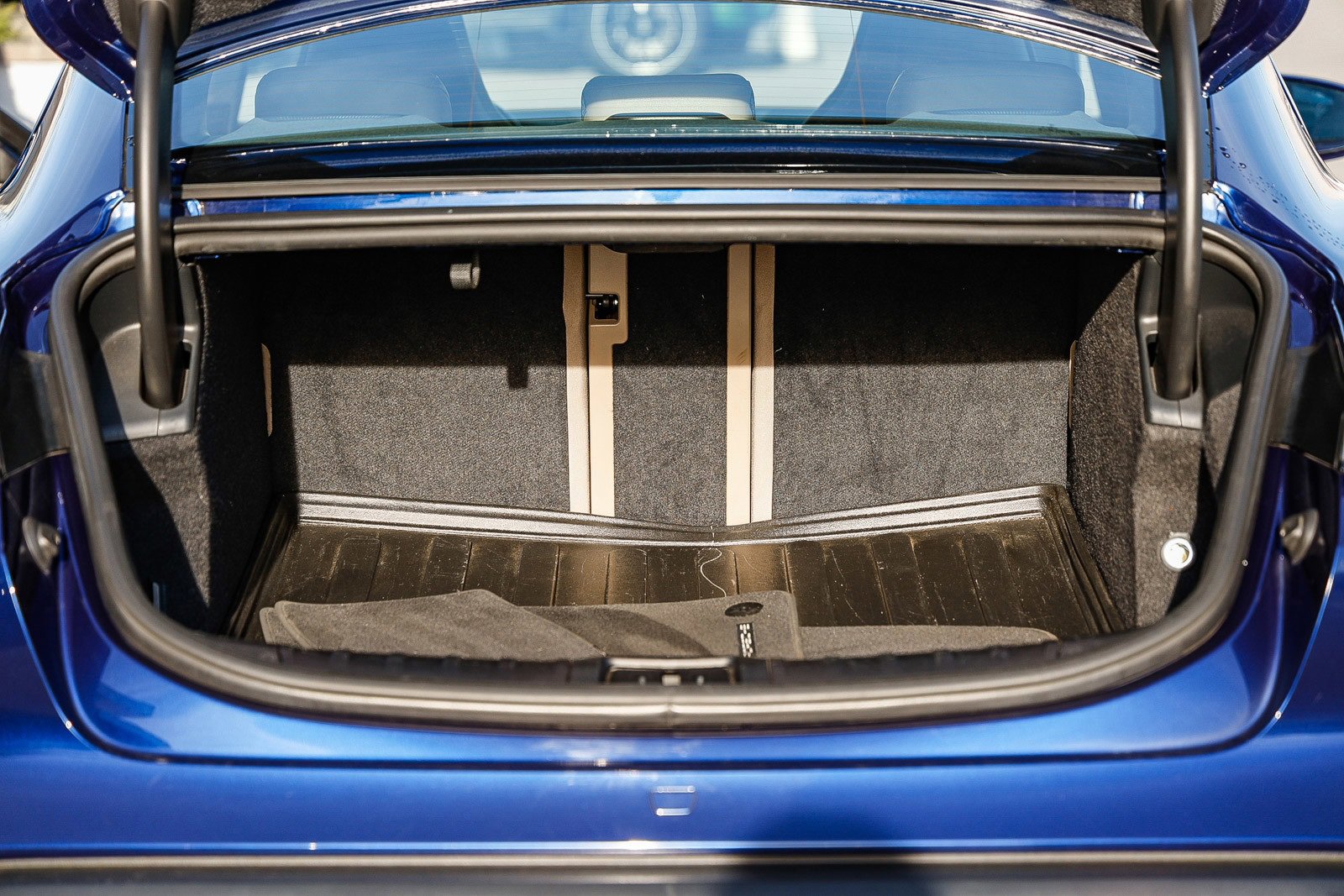 Used 2021 Porsche Taycan Base image 25