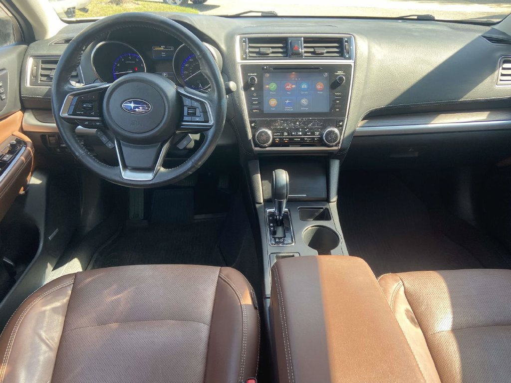 Used 2019 Subaru Outback 3.6R Touring AWD/4WD image 11