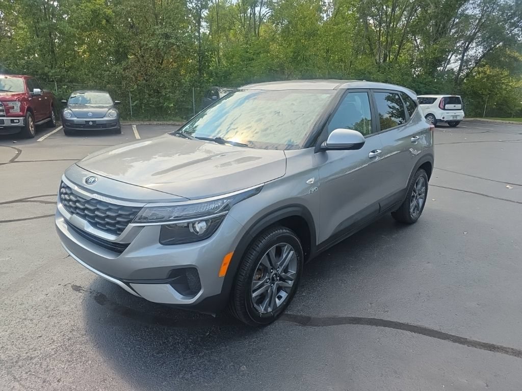 Used 2021 Kia Seltos LX AWD/4WD image 3