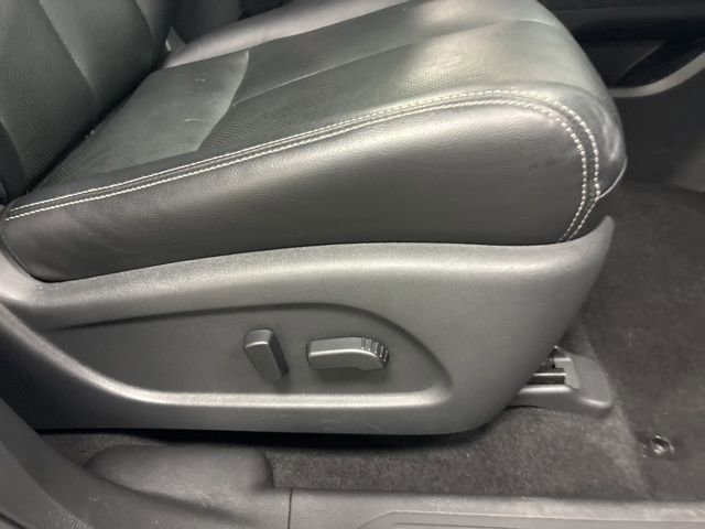 Used 2020 Nissan Murano SL w/ Moonroof Package AWD/4WD image 11