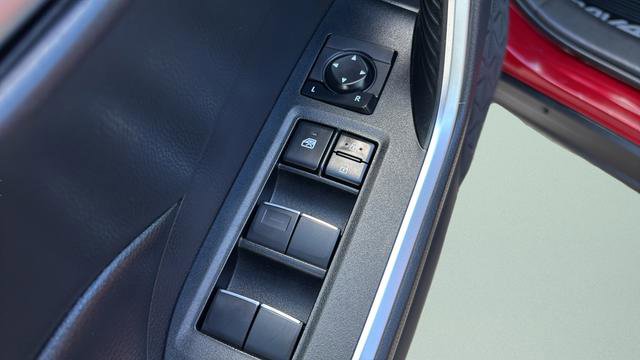 Used 2019 Toyota RAV4 XLE Premium w/ Advanced Technology Package AWD/4WD image 11