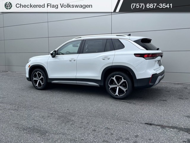 New 2025 Volkswagen Tiguan SE image 14