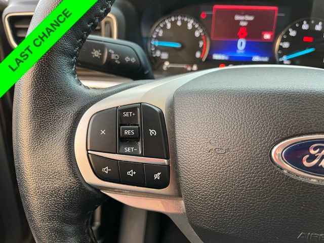 Used 2022 Ford Explorer XLT w/ Equipment Group 202A image 17
