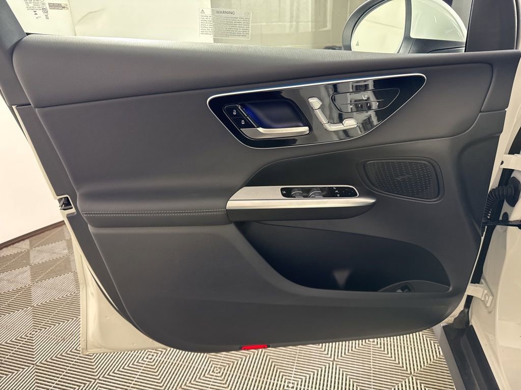 Certified 2025 Mercedes-Benz GLC 300 4MATIC image 15