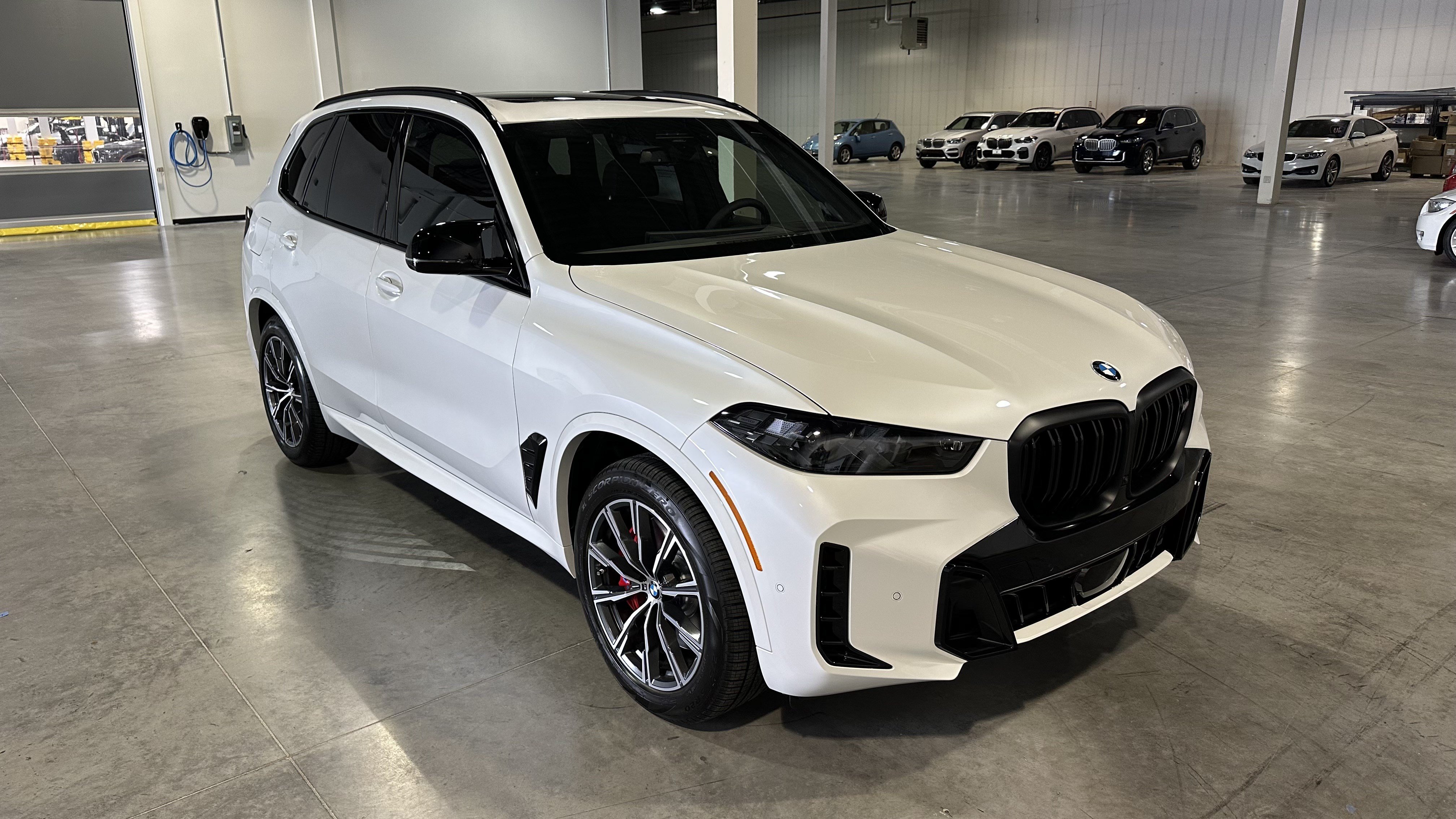 New 2026 BMW X5 M60i AWD/4WD image 2