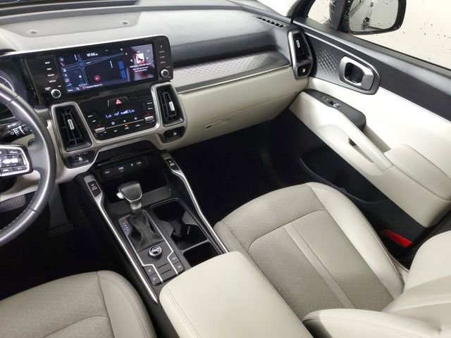 Used 2023 Kia Sorento S image 18