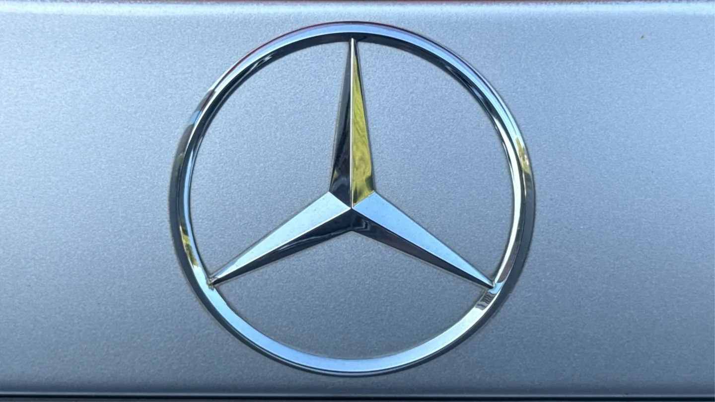 Used 2005 Mercedes-Benz E 500 4MATIC Sedan image 32
