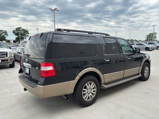 Used 2014 Ford Expedition EL XLT w/ Equipment Group 202A AWD/4WD image 3