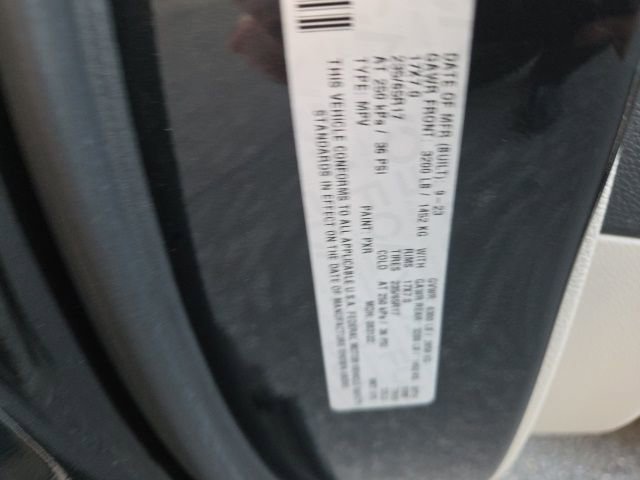 Used 2023 Chrysler Pacifica Limited image 17