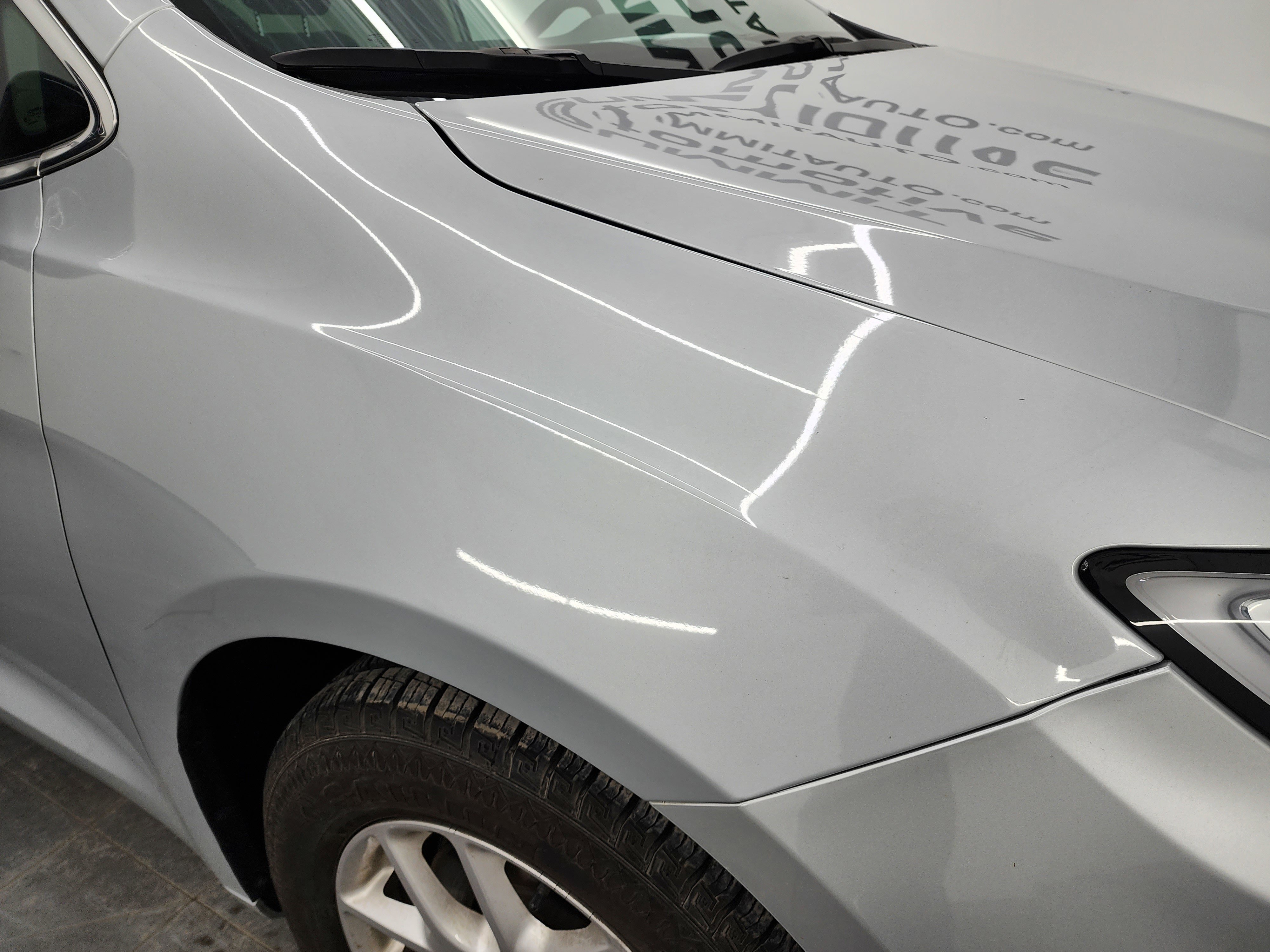 Used 2024 Chrysler Pacifica Touring-L image 25