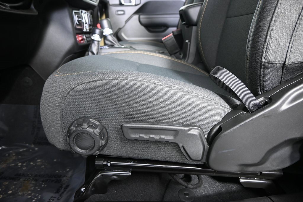 New 2025 Jeep Gladiator Willys image 22