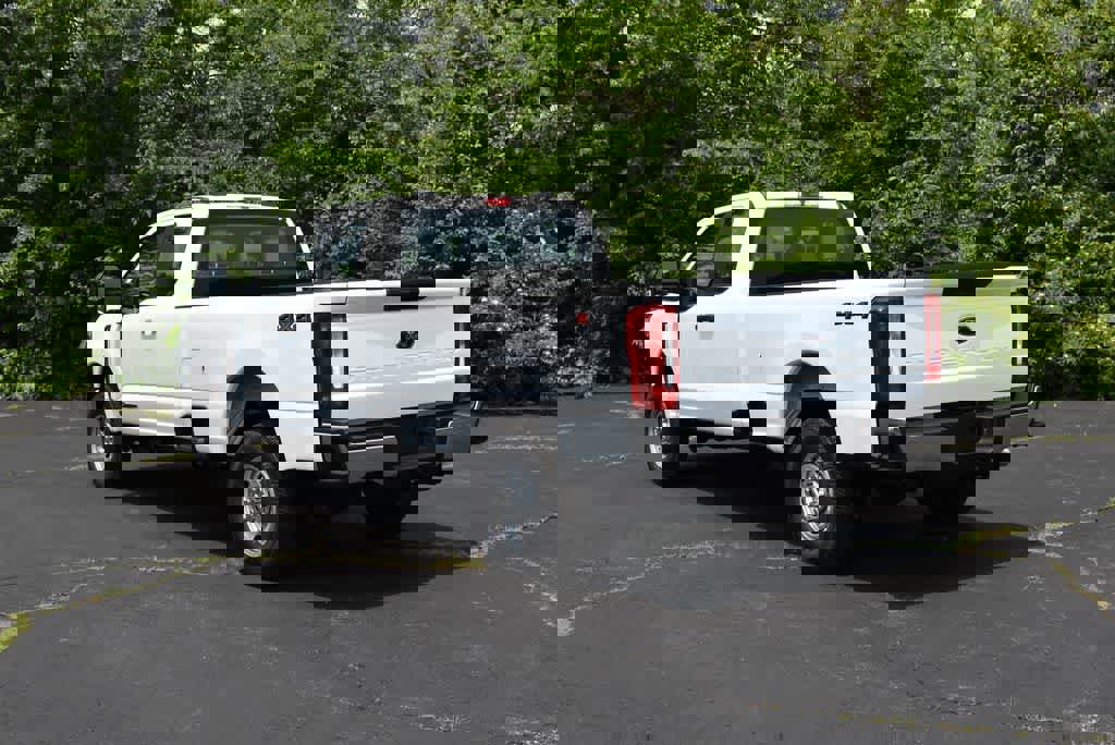 New 2025 Ford F350 XL w/ XL Chrome Package image 5
