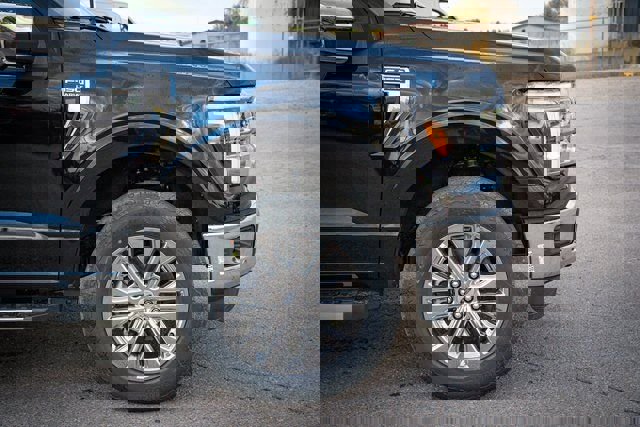 New 2025 Ford F150 Lariat w/ Equipment Group 501A Mid image 5