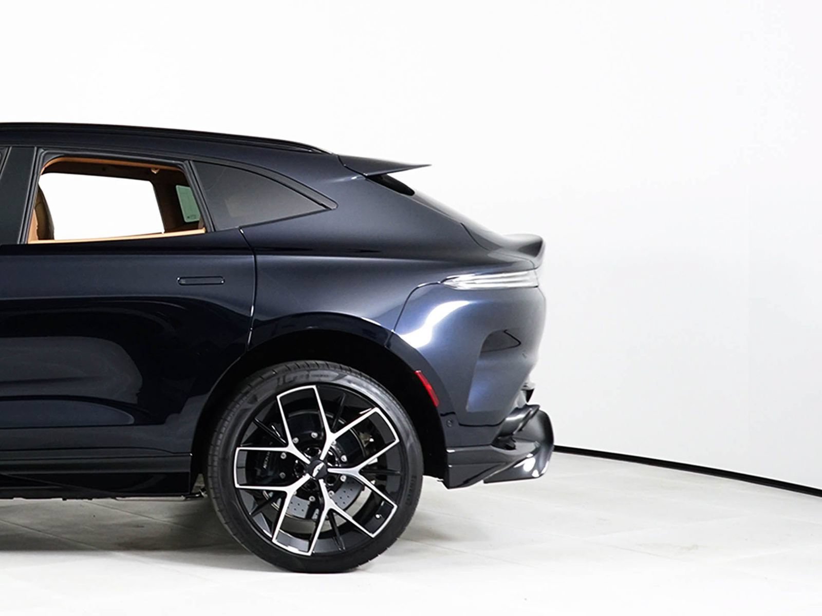 New 2026 Aston Martin DBX 707 AWD/4WD image 13