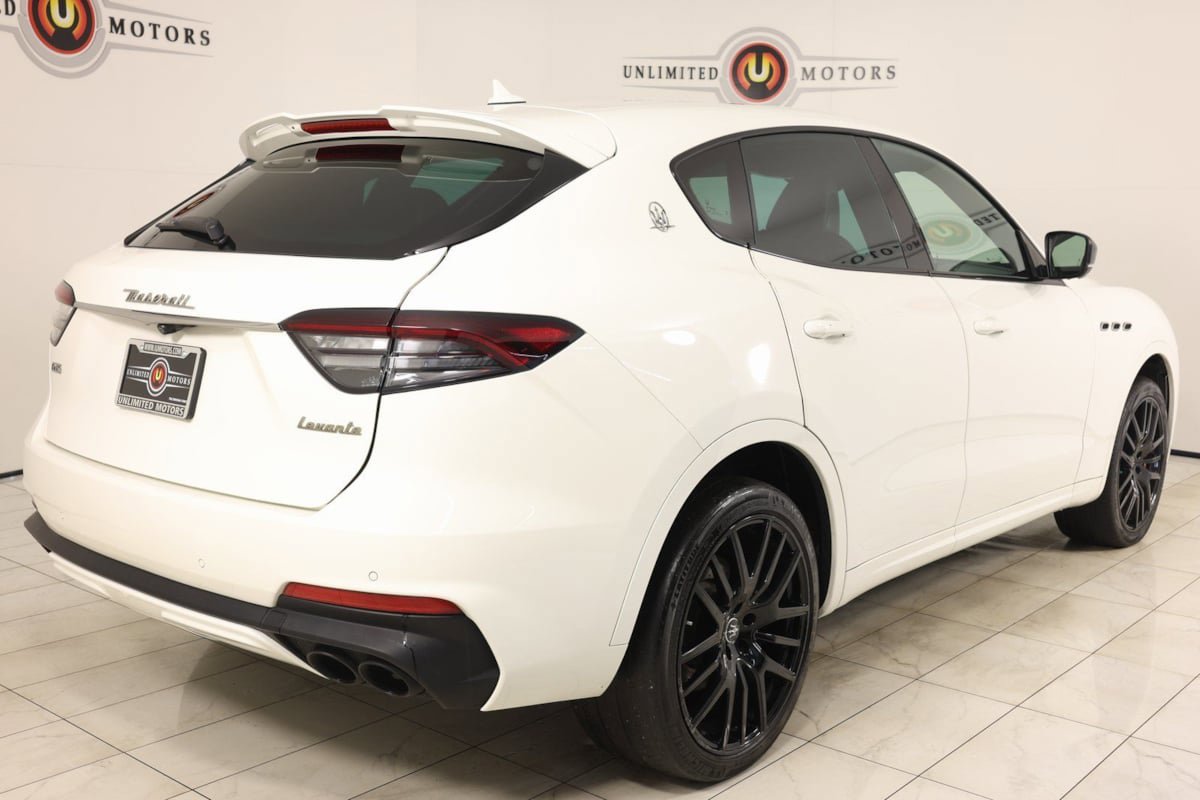 Used 2021 Maserati Levante GTS AWD/4WD image 4
