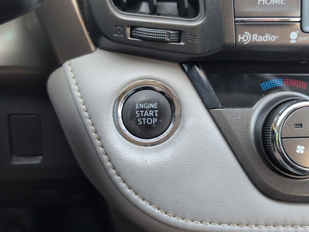 Used 2014 Toyota RAV4 Limited FWD image 19