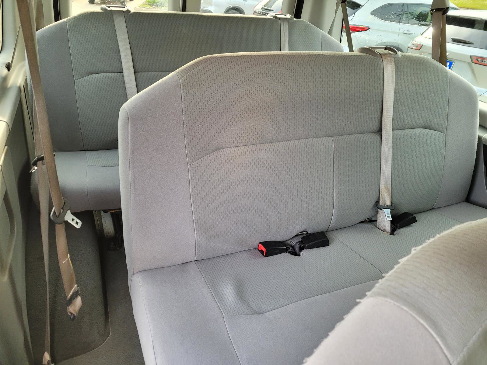 Used 2011 Ford E-350 and Econoline 350 XLT image 25