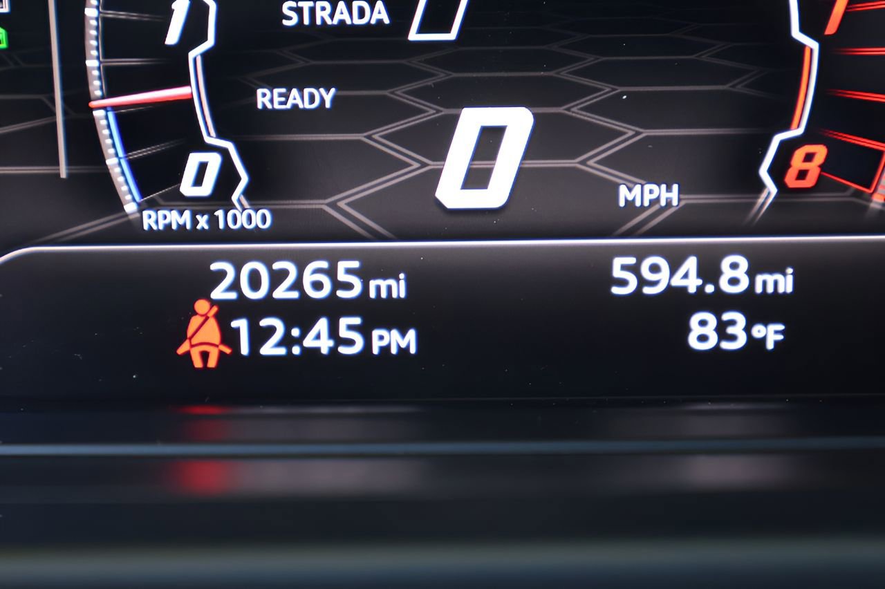 Used 2022 Lamborghini Urus AWD/4WD image 26