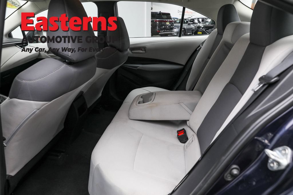 Used 2022 Toyota Corolla LE w/ Carpet Mat Package (TMS) image 20