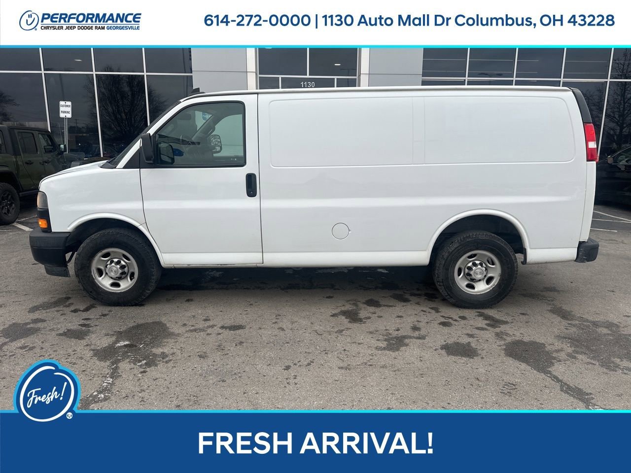Used 2019 Chevrolet Express 3500 w/ Driver Convenience Package image 7