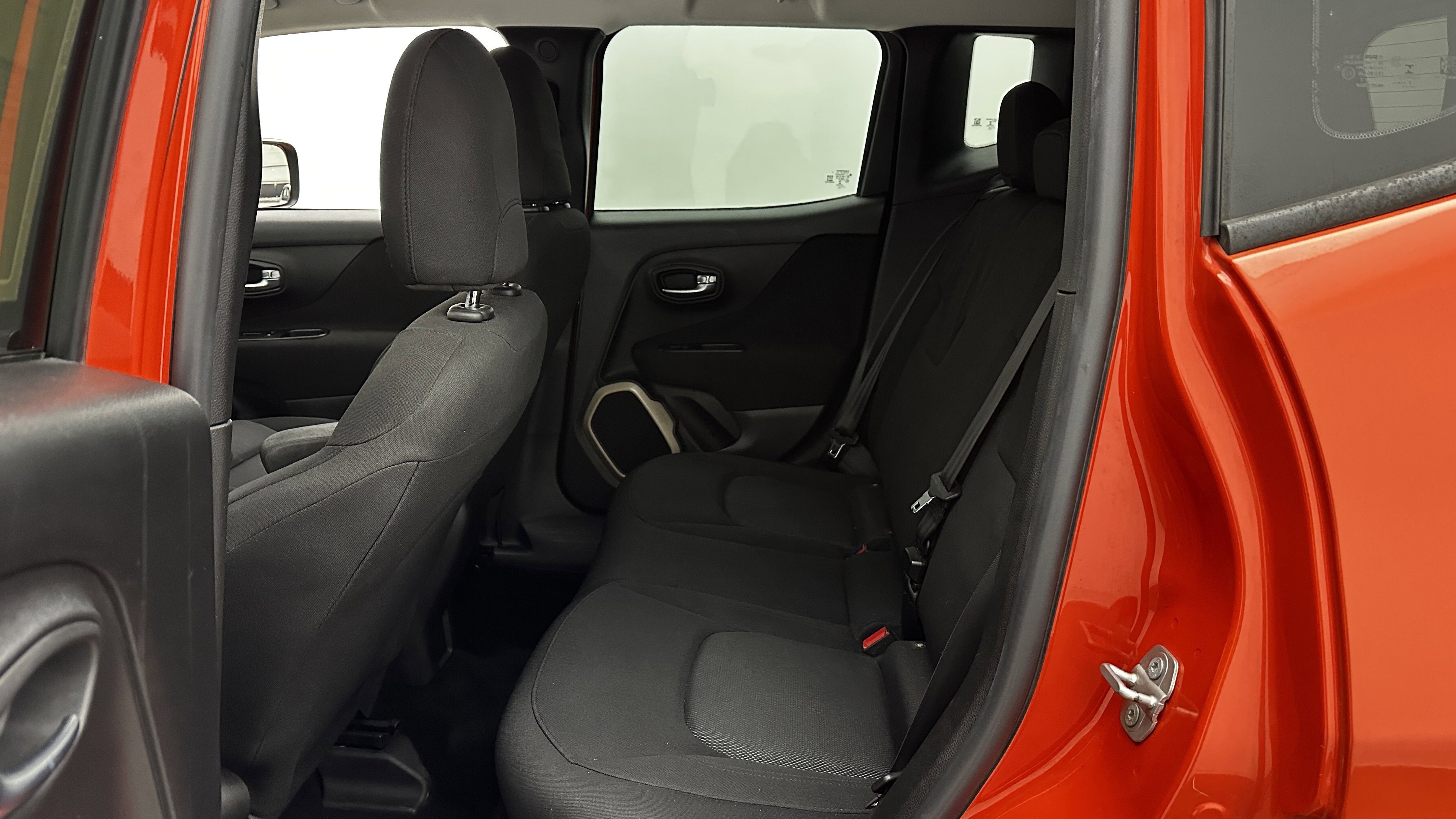 Used 2016 Jeep Renegade Sport w/ Power & Air Group image 18