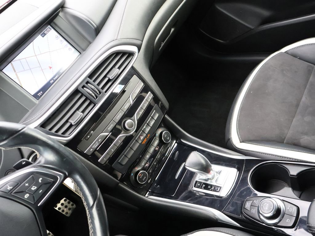 Used 2018 INFINITI QX30 Sport w/ Cargo Package image 20