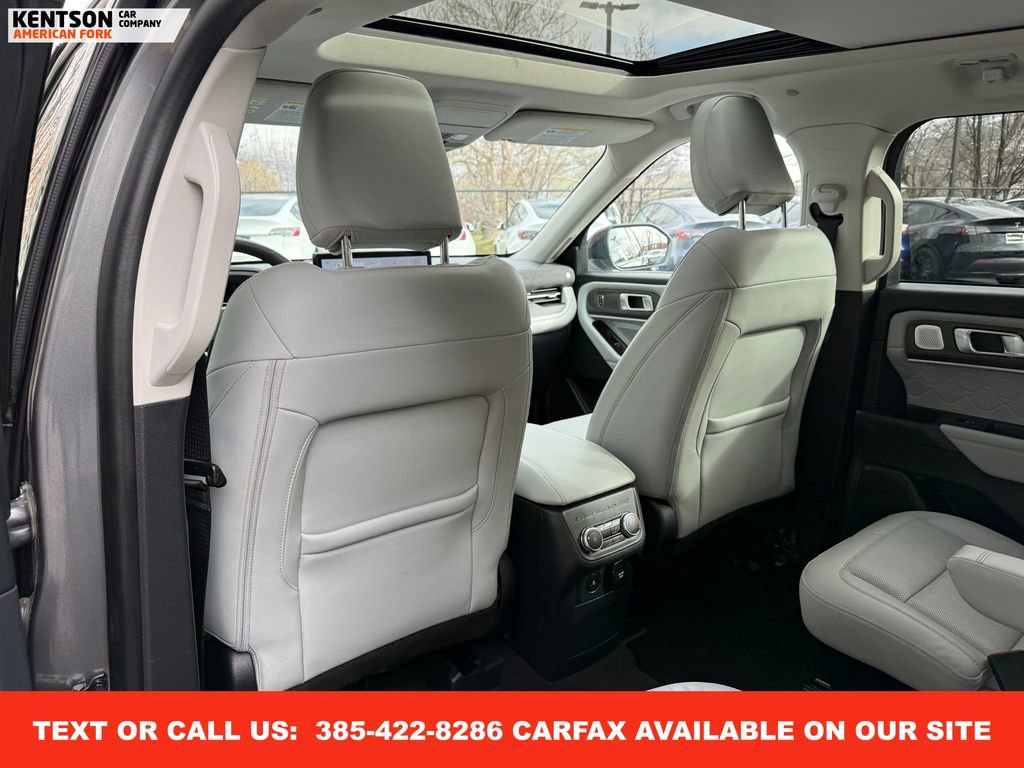 Used 2025 Ford Explorer Platinum w/ LUX Leather Package image 31