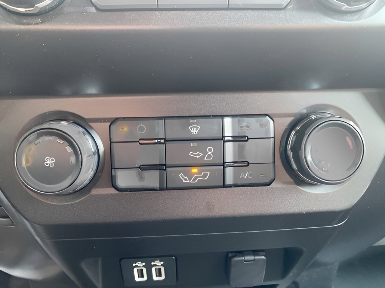 Certified 2020 Ford F150 XLT w/ Trailer Tow Package image 19