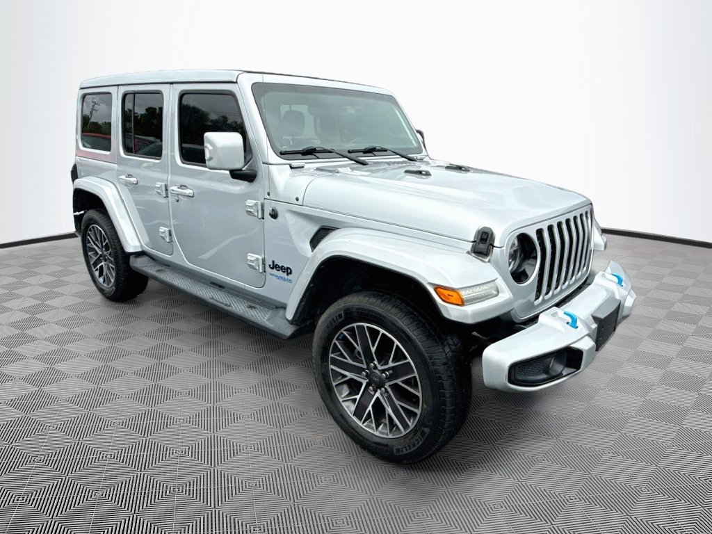 Certified 2022 Jeep Wrangler Unlimited Sahara AWD/4WD image 4