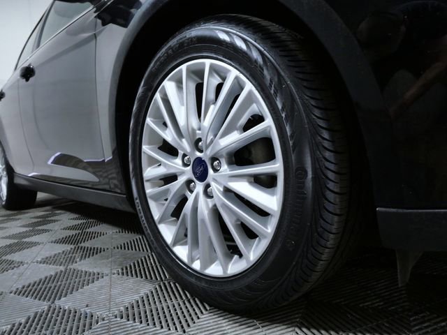Certified 2018 Ford Focus Titanium image 2