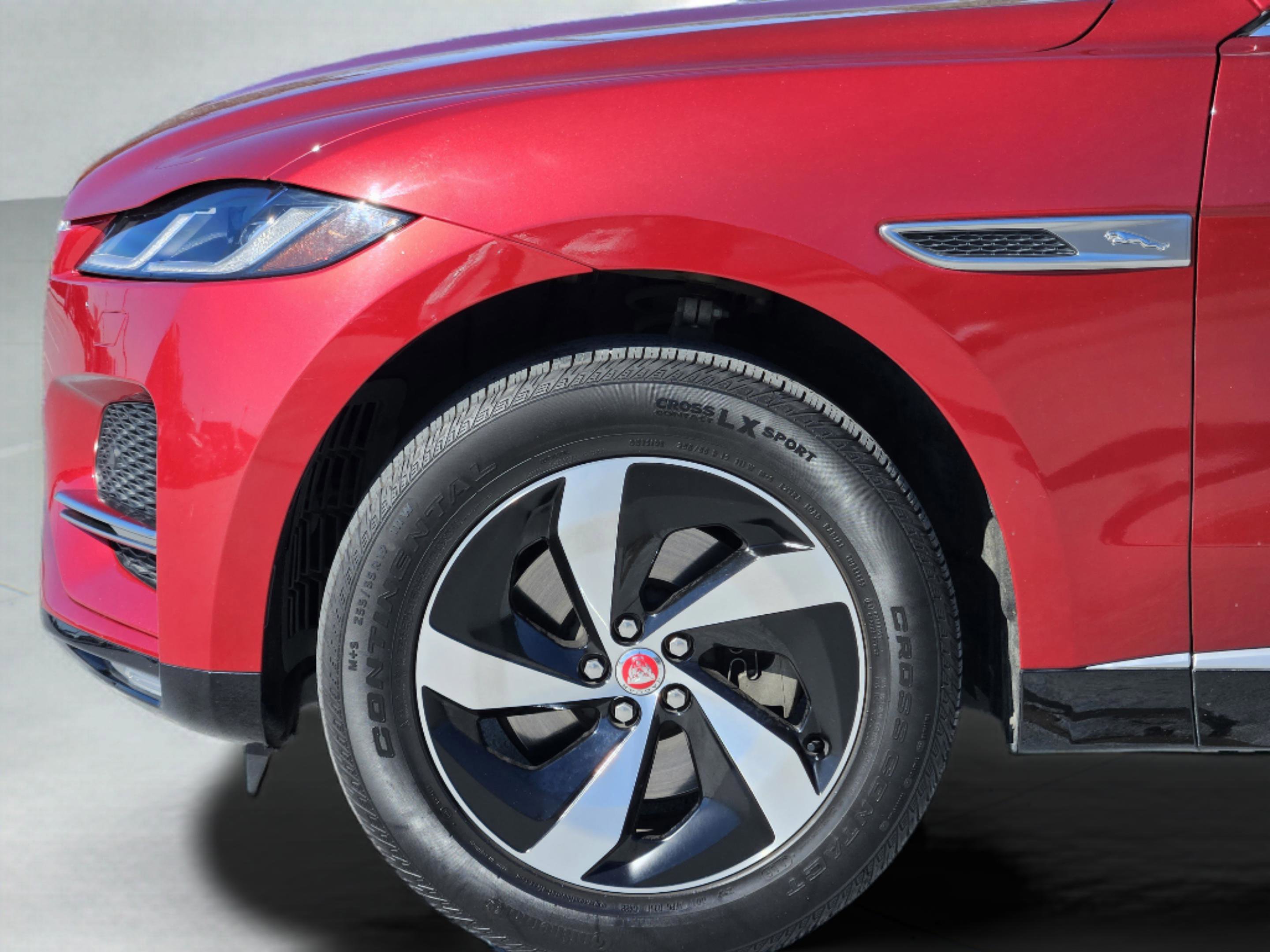 Used 2022 Jaguar F-PACE S image 33