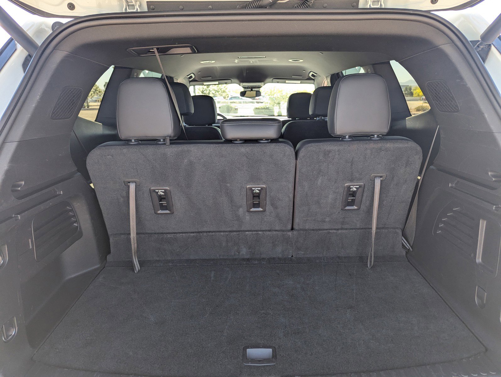 Certified 2025 Buick Enclave Preferred image 10