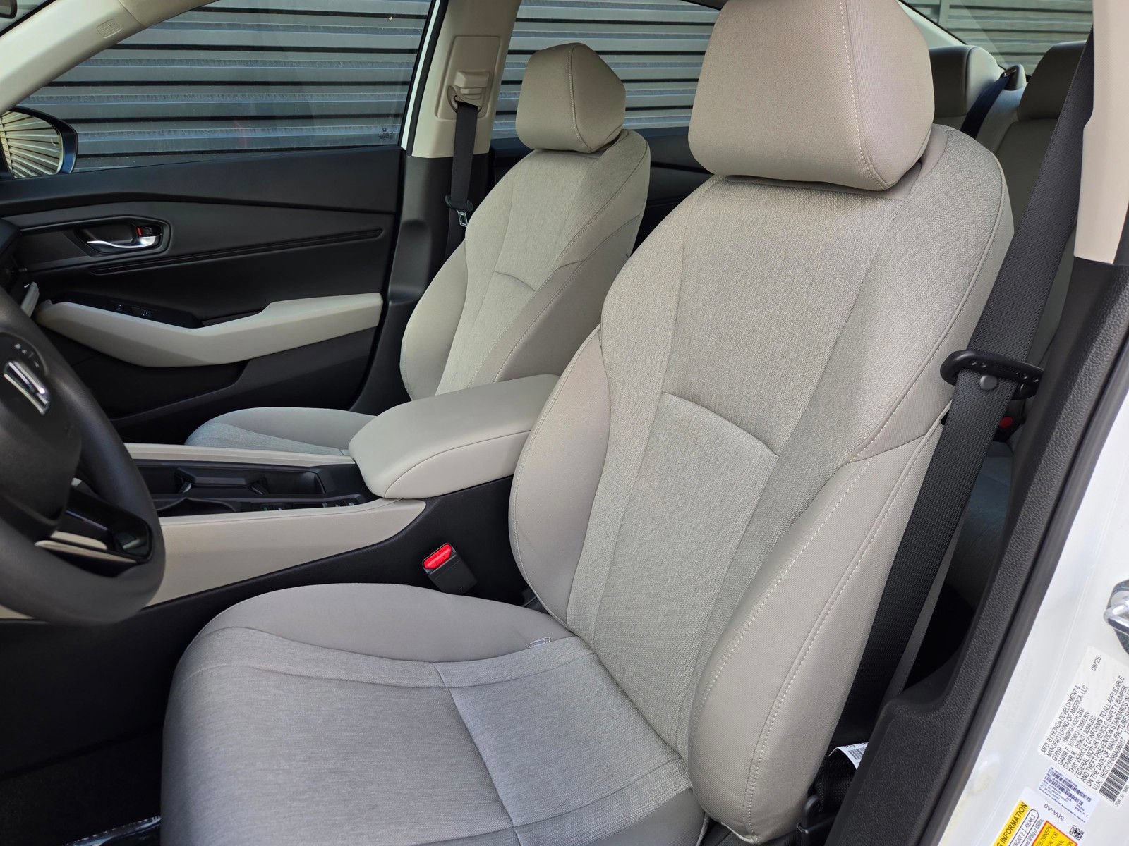 Used 2025 Honda Accord SE image 19