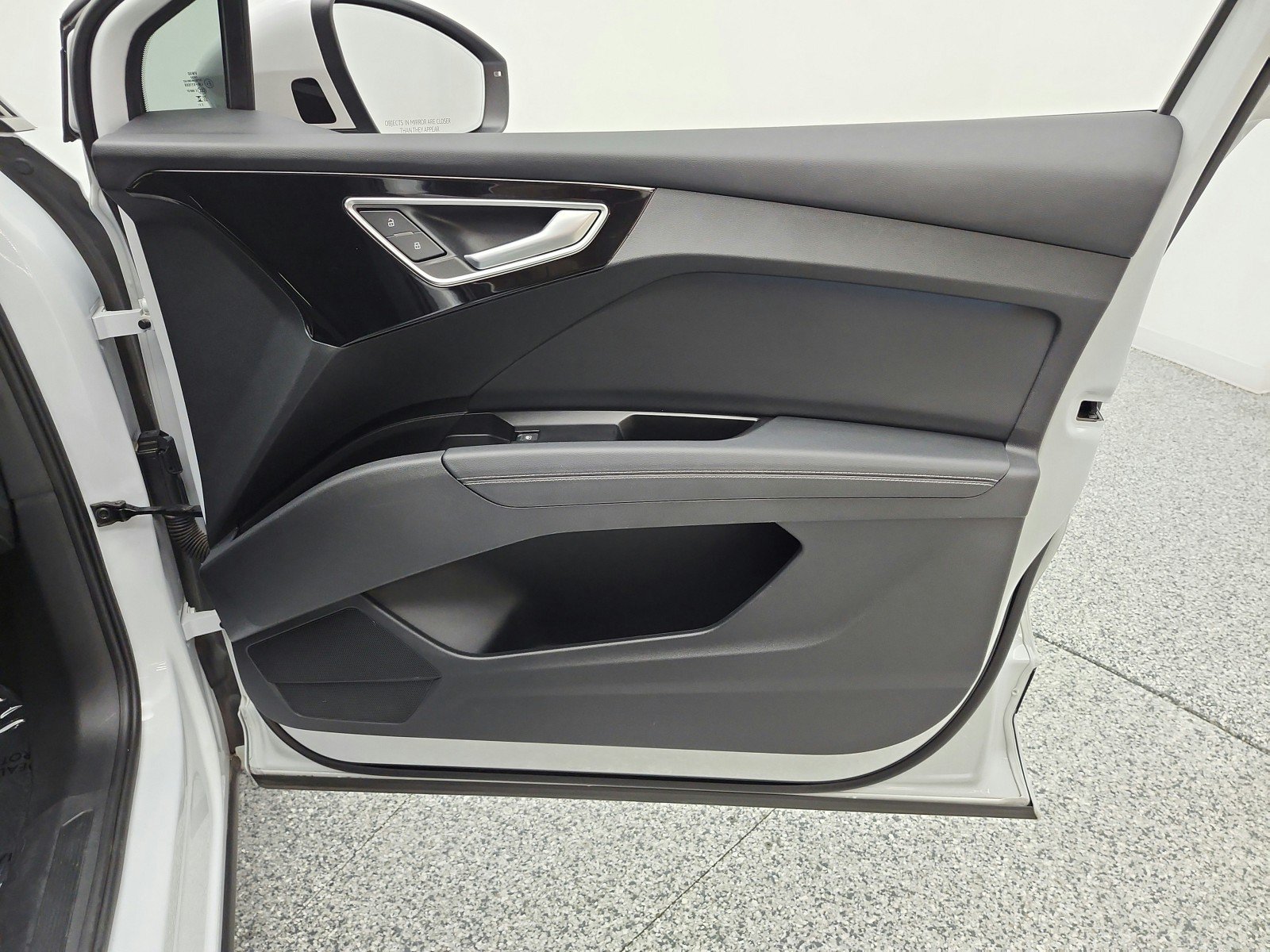 Used 2023 Audi Q4 e-tron Premium Plus w/ Premium Plus AWD/4WD image 19