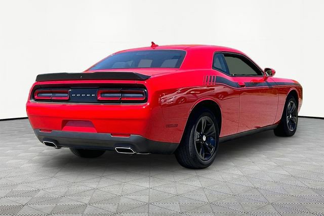 Used 2023 Dodge Challenger SXT image 5