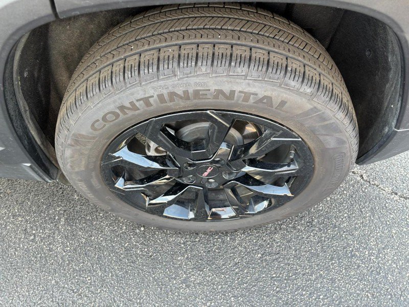 Used 2026 GMC Terrain Elevation w/ Elevation Premium Package FWD image 8