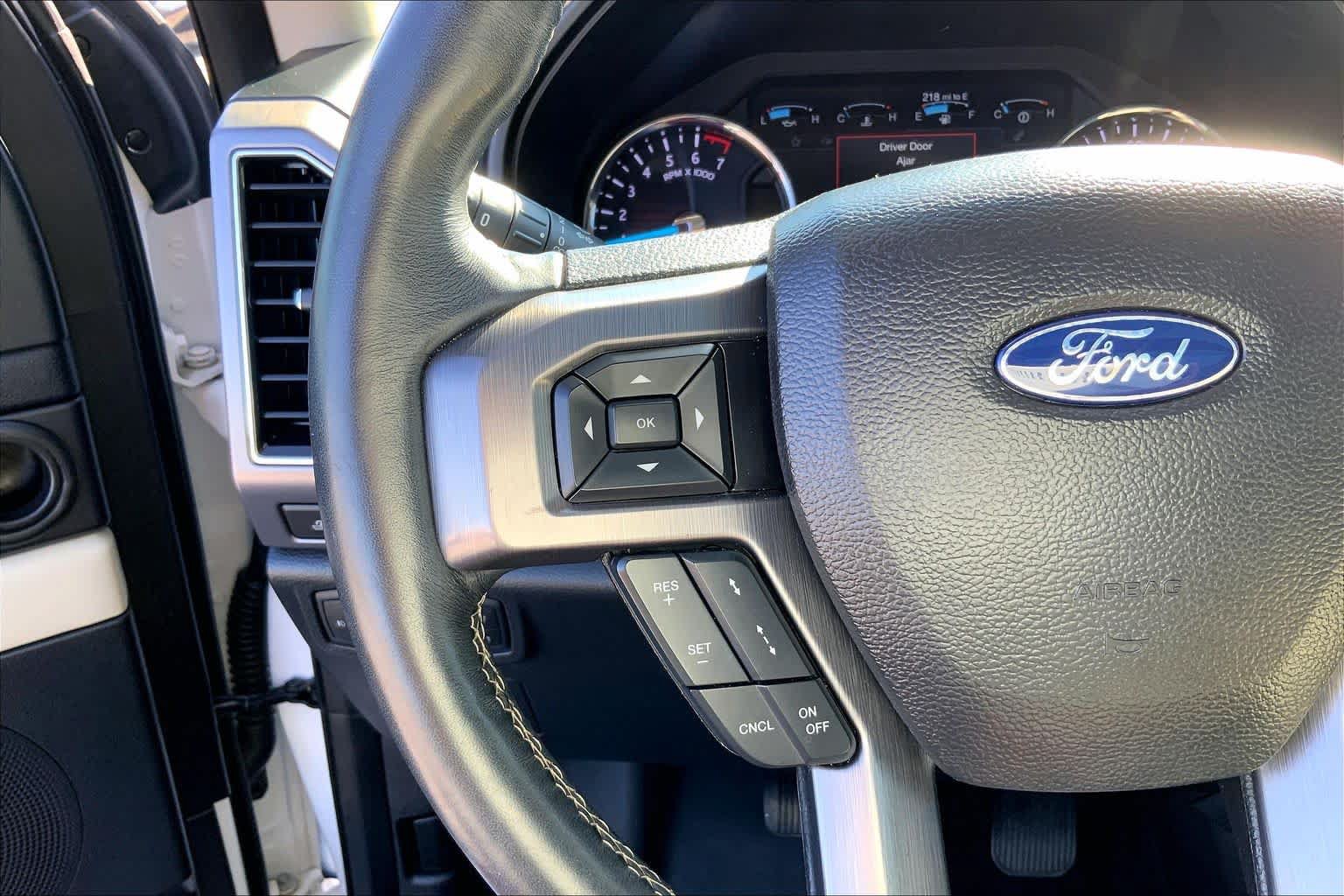 Used 2018 Ford Expedition Platinum RWD image 21