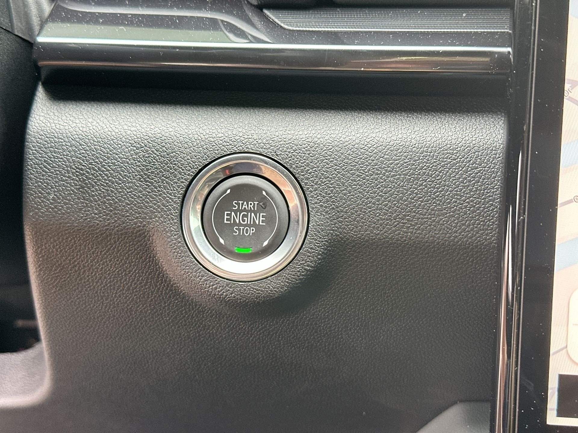 Certified 2026 GMC Terrain AT4 w/ Convenience Package III AWD/4WD image 17