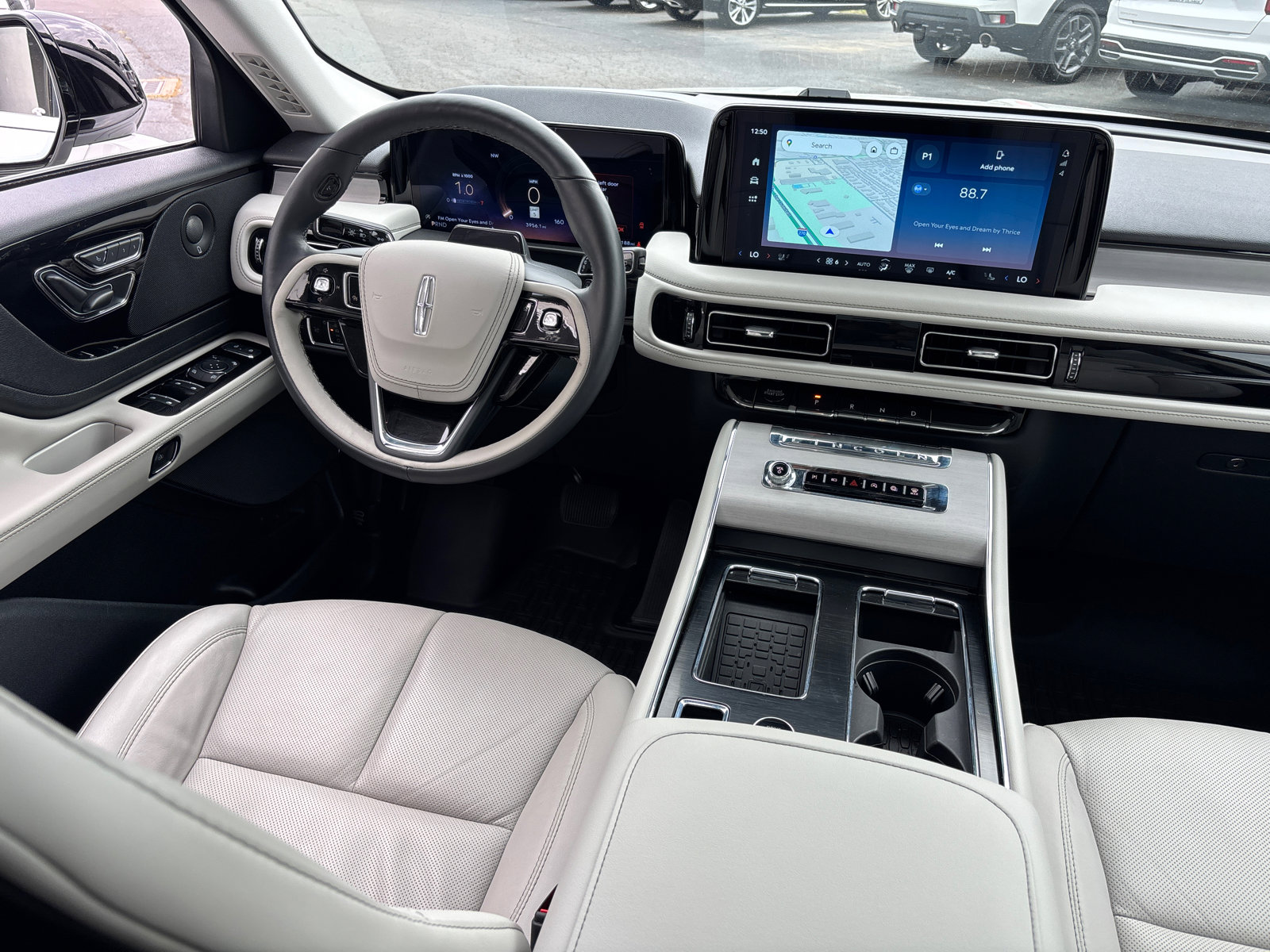 New 2025 Lincoln Aviator Reserve w/ Illumination Package image 32