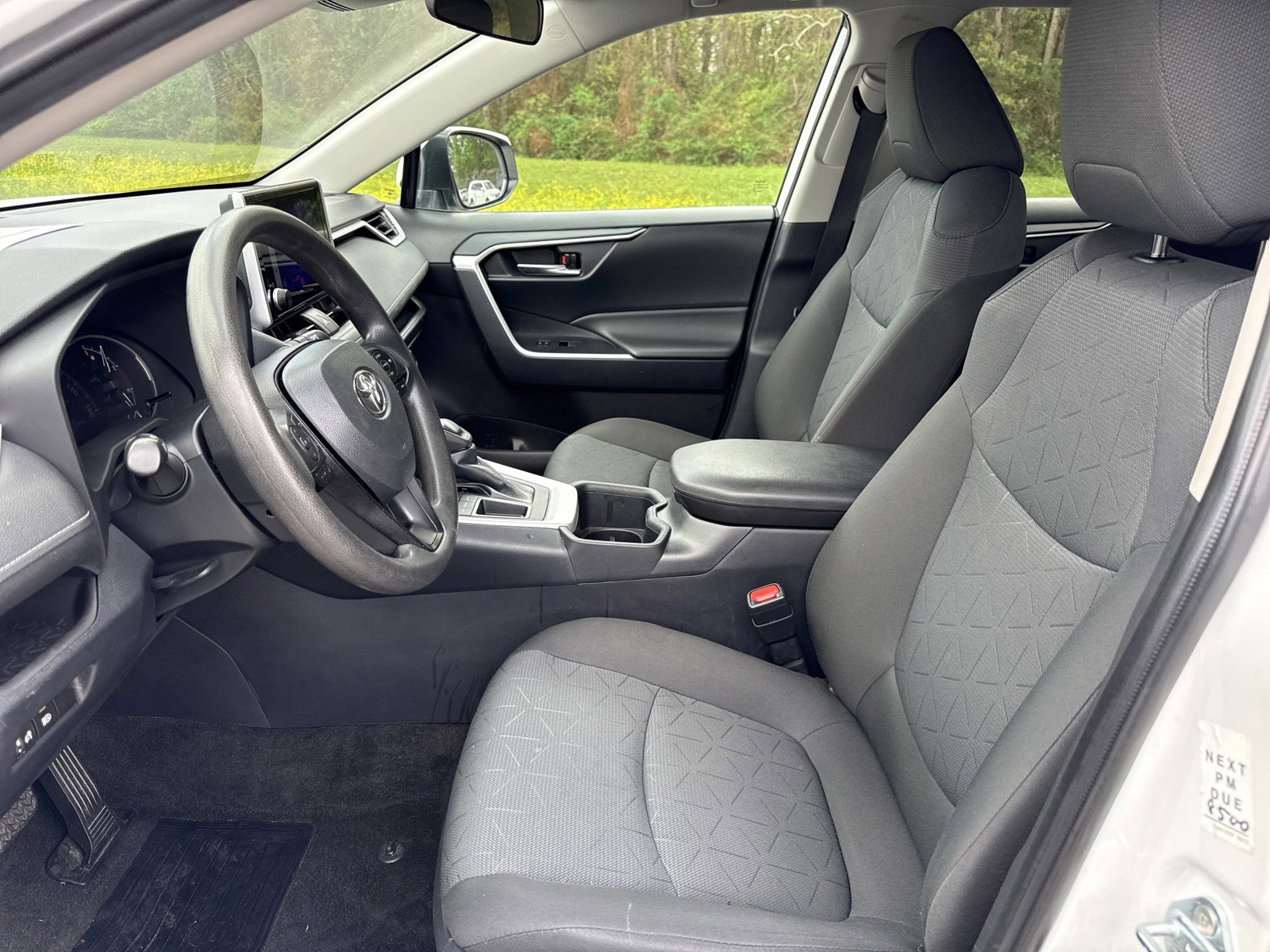 Used 2024 Toyota RAV4 XLE FWD image 11