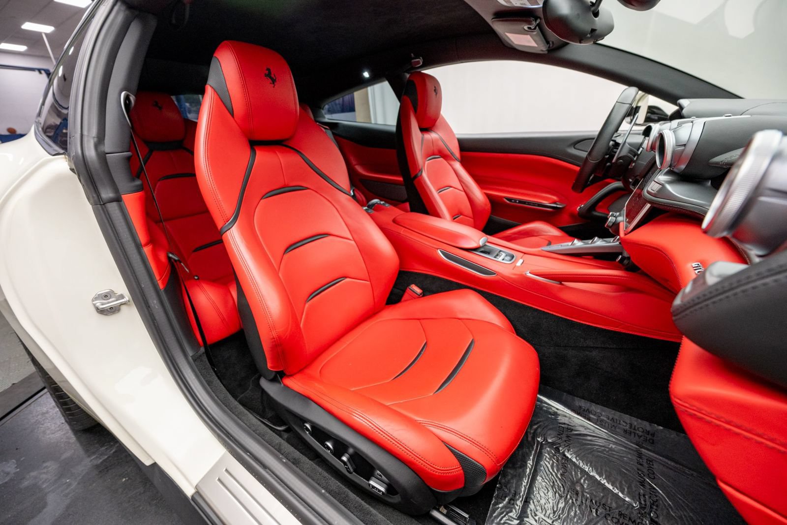 Used 2018 Ferrari GTC4Lusso T RWD image 15