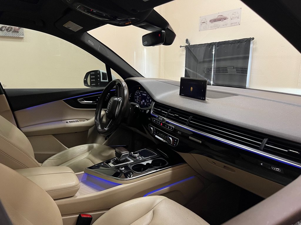 Used 2018 Audi Q7 3.0T Prestige AWD/4WD image 15